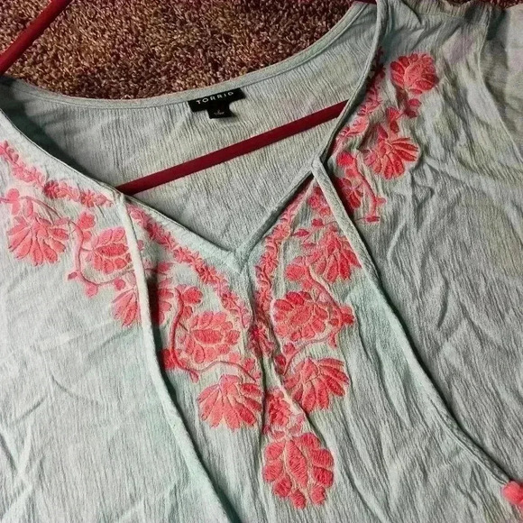 2/$30 TORRID Teal Western Pink Embroidered Bohemian Blouse with Tassels  (#235) - Picture 2 of 6